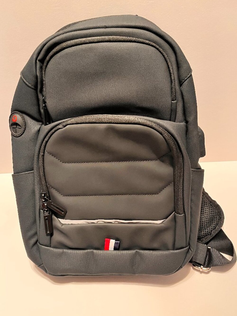 NEW! Commuter Bundle (Headphones, Bag and Travel Set) - Picture 5 of 14